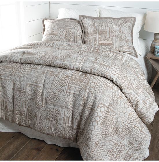 HiEnd Accents  Trent Comforter Set