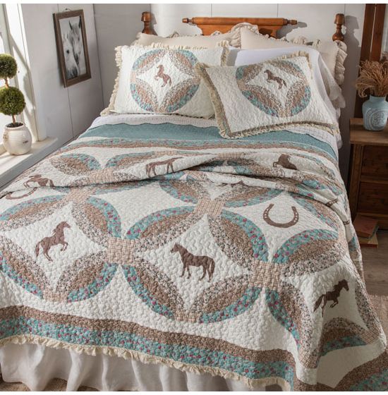 Western Wedding Ring Ruffle Quilt Set