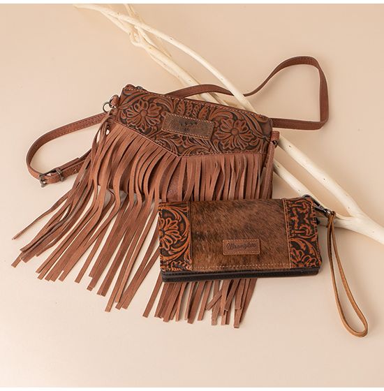 Shops Cowhide Brown Hand-tooled leather purse-kljd