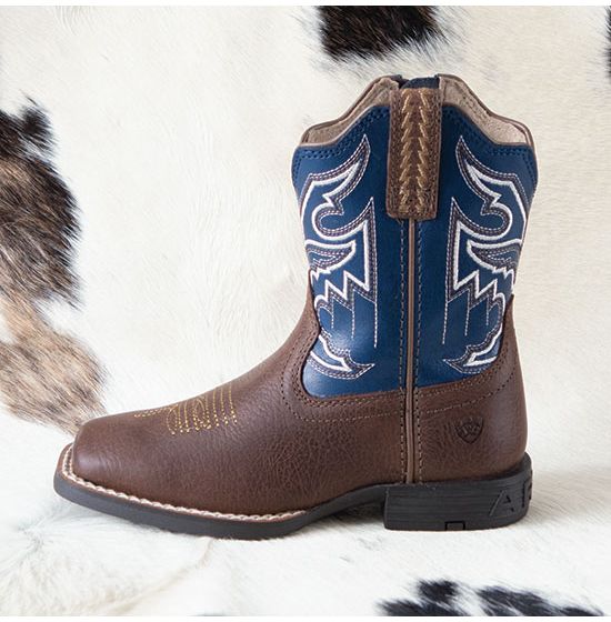 Ariat branding cheap pen boots