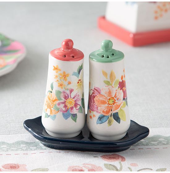 The Pioneer Woman Western Boots Salt and Pepper Shakers Set