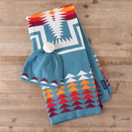 Pendleton Harding Teal knit blanket with Beanie